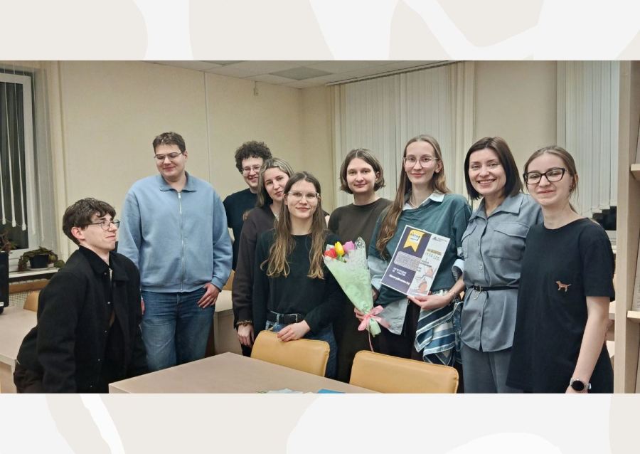 «От слова – к образу», или «Не только читать, но и видеть»: как в Клубе любителей художественного слова «Ліхтар» иллюстрировали поэзию